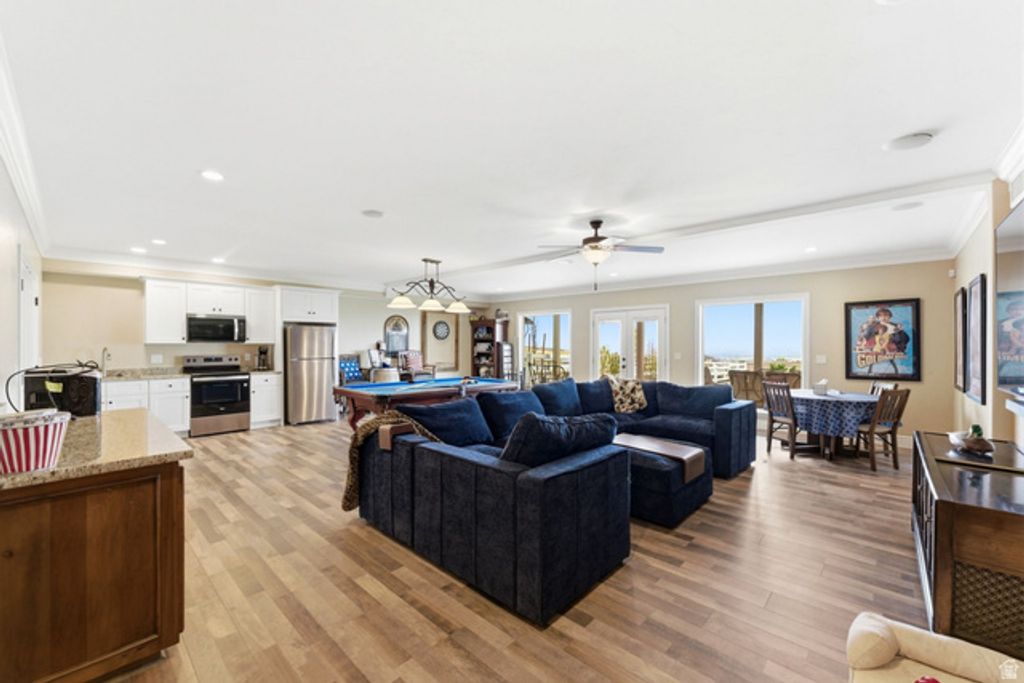 Image 37 of property listing at 1102 N SUMMIT VIEW DR, Saratoga Springs, UT 84045