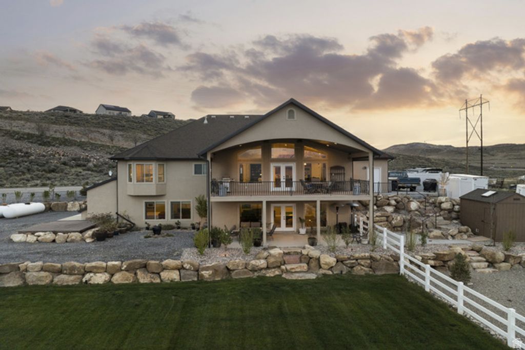 Image 53 of property listing at 1102 N SUMMIT VIEW DR, Saratoga Springs, UT 84045