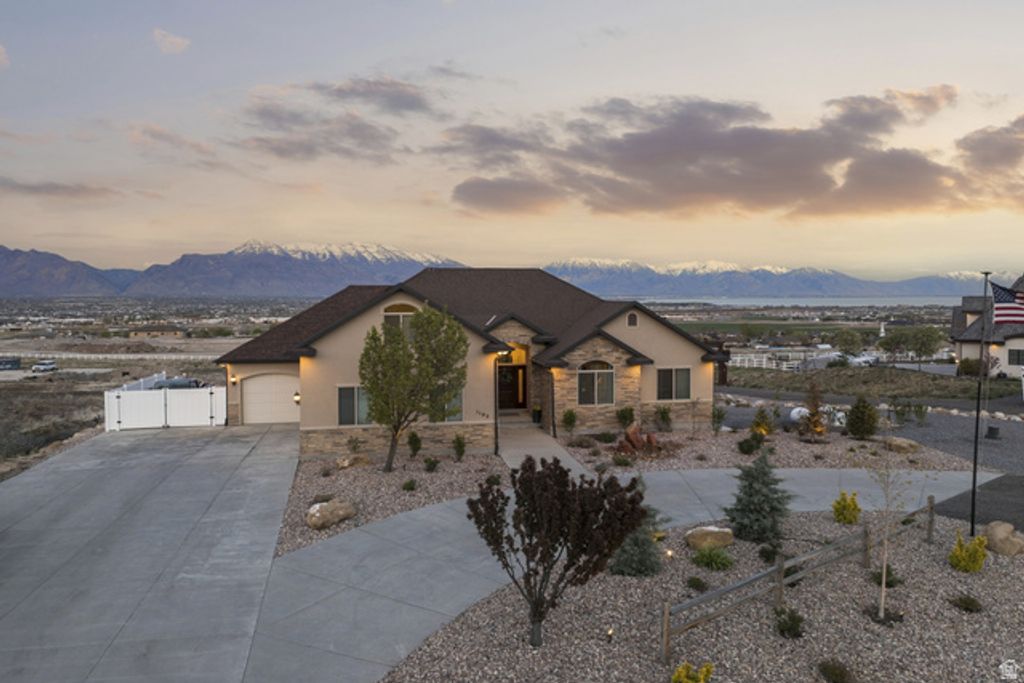 Image 55 of property listing at 1102 N SUMMIT VIEW DR, Saratoga Springs, UT 84045
