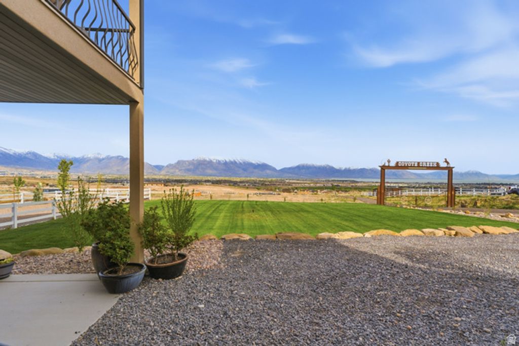 Image 60 of property listing at 1102 N SUMMIT VIEW DR, Saratoga Springs, UT 84045