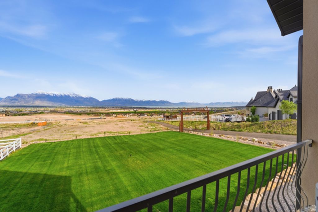 Image 65 of property listing at 1102 N SUMMIT VIEW DR, Saratoga Springs, UT 84045