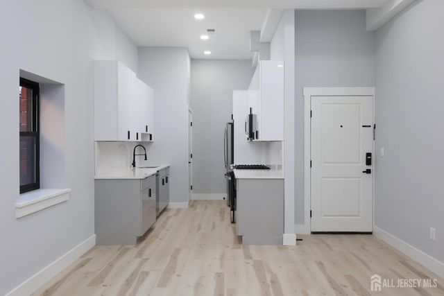365 George Street 2, New Brunswick, NJ 08901