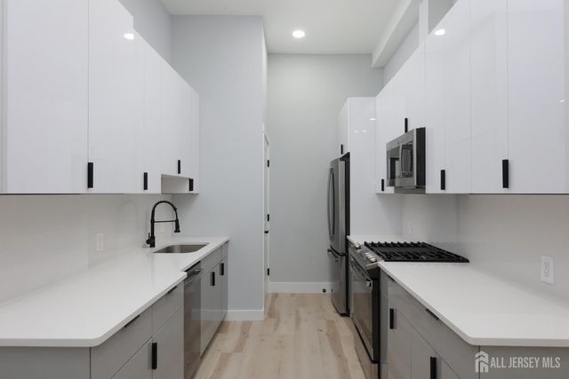 365 George Street 2, New Brunswick, NJ 08901