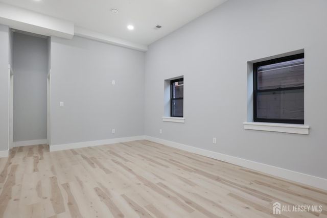 365 George Street 2, New Brunswick, NJ 08901