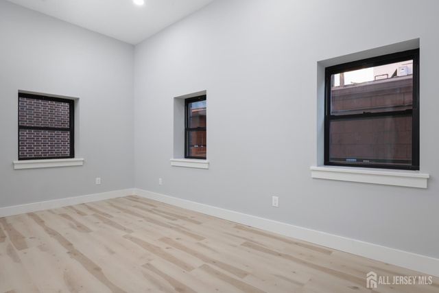 365 George Street 2, New Brunswick, NJ 08901