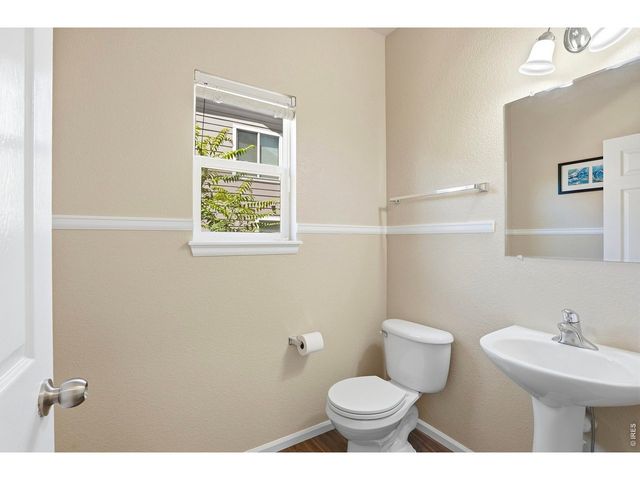 1254 E 100th Ln, Thornton, CO 80229