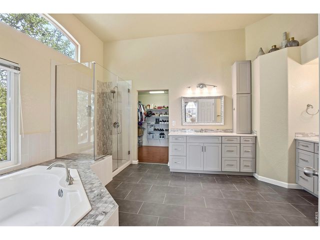 1254 E 100th Ln, Thornton, CO 80229
