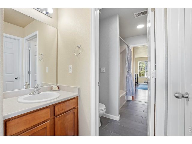 1254 E 100th Ln, Thornton, CO 80229