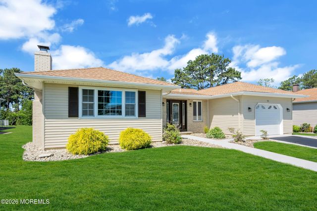 51 Trent Drive, Toms River, NJ 08757