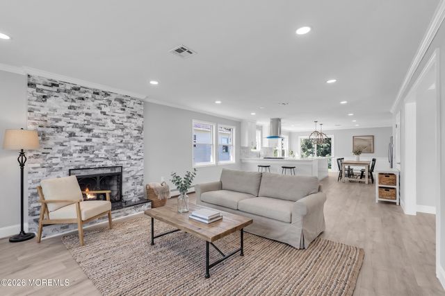 51 Trent Drive, Toms River, NJ 08757