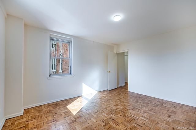 25 Knolls Crescent 3A, Bronx, NY 10463