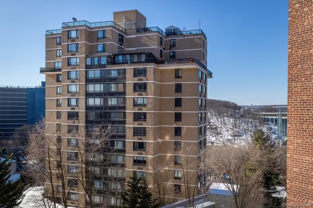 25 Knolls Crescent 3A, Bronx, NY 10463