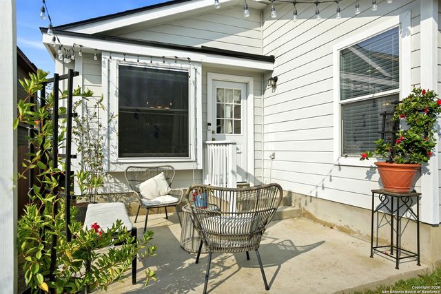 518 Lynx Mtn, San Antonio, TX 78251