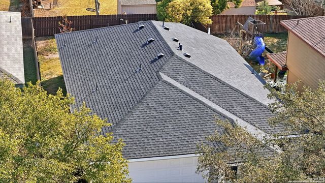 518 Lynx Mtn, San Antonio, TX 78251