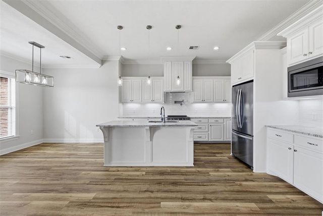 18843 Kayla Street, Iowa, LA 70647