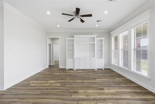 18843 Kayla Street, Iowa, LA 70647