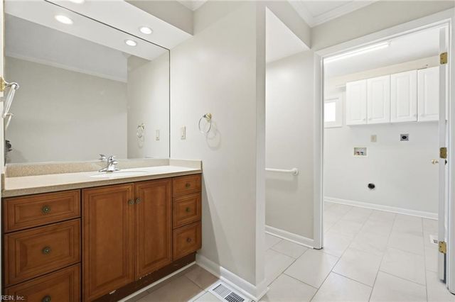 2425 Inlynnview RD, Virginia Beach, VA 23454