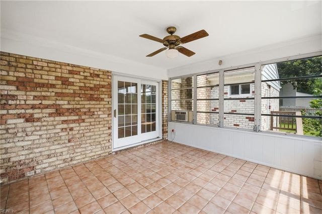 2425 Inlynnview RD, Virginia Beach, VA 23454