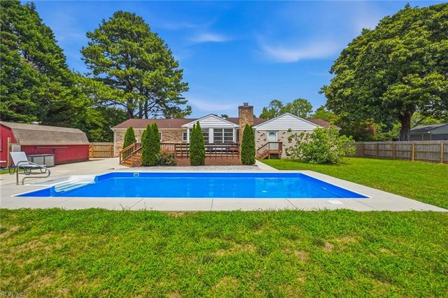 2425 Inlynnview RD, Virginia Beach, VA 23454