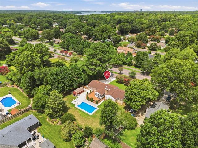 2425 Inlynnview RD, Virginia Beach, VA 23454