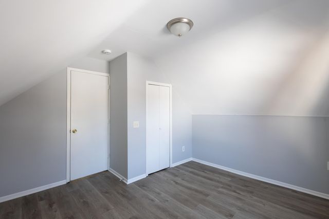 1168 Lane Pl, Saint Paul, MN 55106