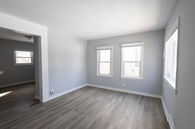 1168 Lane Pl, Saint Paul, MN 55106