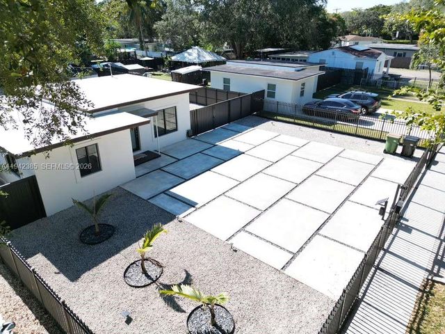 1220 NW 125th St, North Miami, FL 33167
