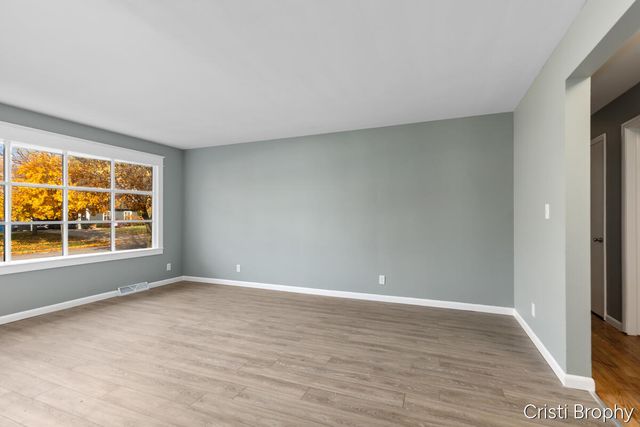 2538 Berwyck Road SE, Grand Rapids, MI 49506