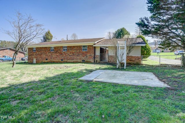 1704 Jackson Terrace, Johnson City, TN 37604