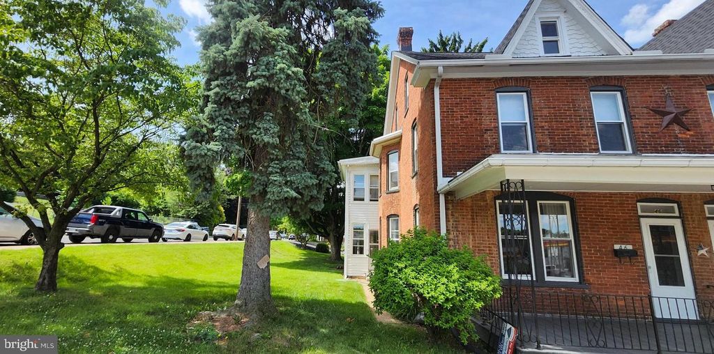 46 W THIRD STREET, Waynesboro, PA 17268