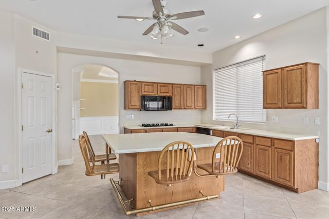 589 N Acacia Drive, Gilbert, AZ 85233