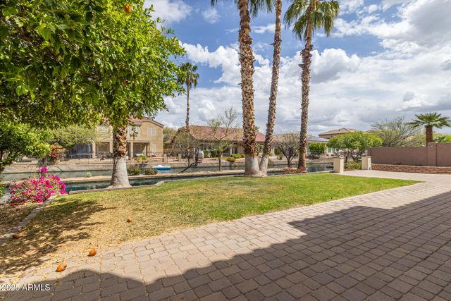 589 N Acacia Drive, Gilbert, AZ 85233