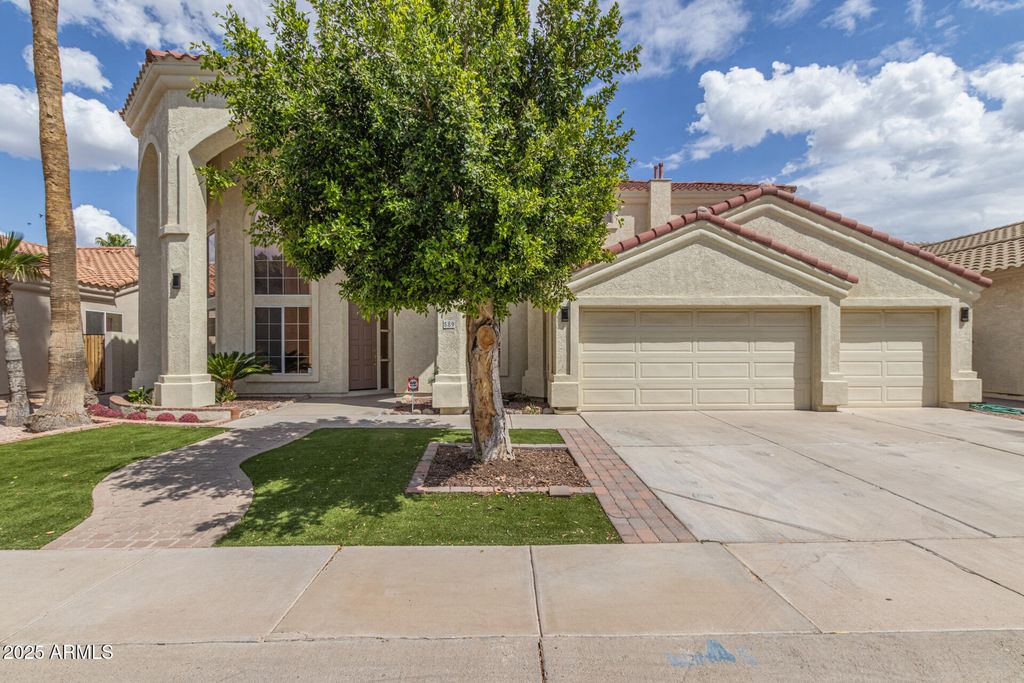 589 N Acacia Drive, Gilbert, AZ 85233