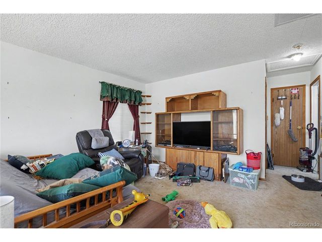 10035 Holland Ct, Broomfield, CO 80021