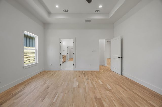 1138 Nolte Drive, Dallas, TX 75208