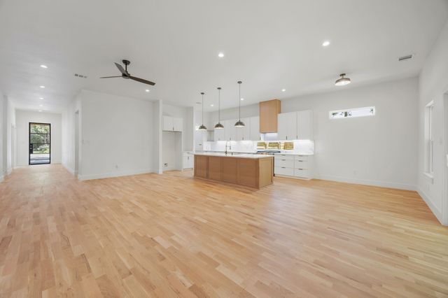 1138 Nolte Drive, Dallas, TX 75208