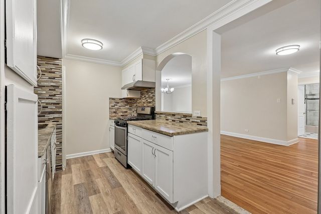 718 Dempster Street G106, Mount Prospect, IL 60056