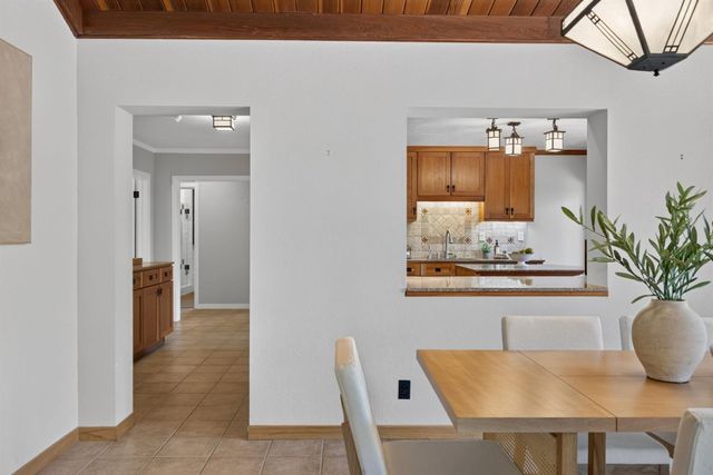 4621 Crestwood Way, Sacramento, CA 95822