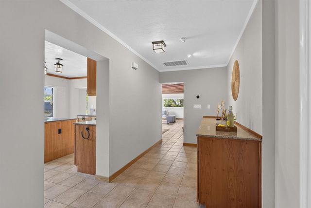 4621 Crestwood Way, Sacramento, CA 95822