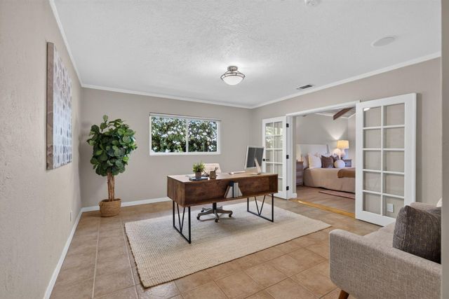 4621 Crestwood Way, Sacramento, CA 95822