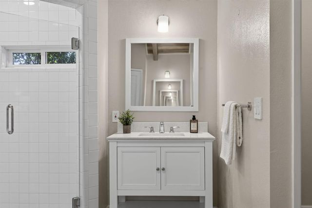 4621 Crestwood Way, Sacramento, CA 95822