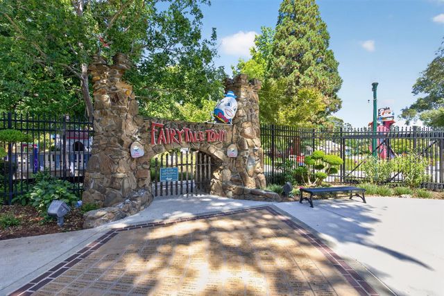 4621 Crestwood Way, Sacramento, CA 95822