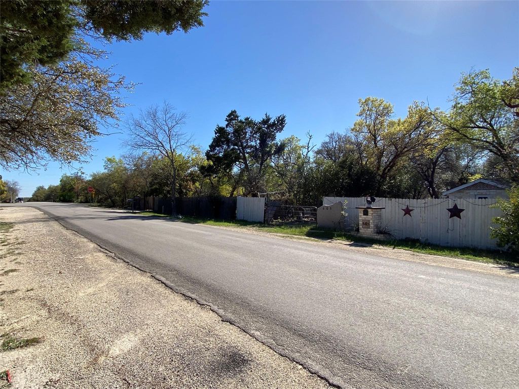 605 Osprey DR, Leander, TX 78641