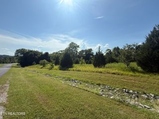 118 Roaming Fawn Drive, Rockwood, TN 37854