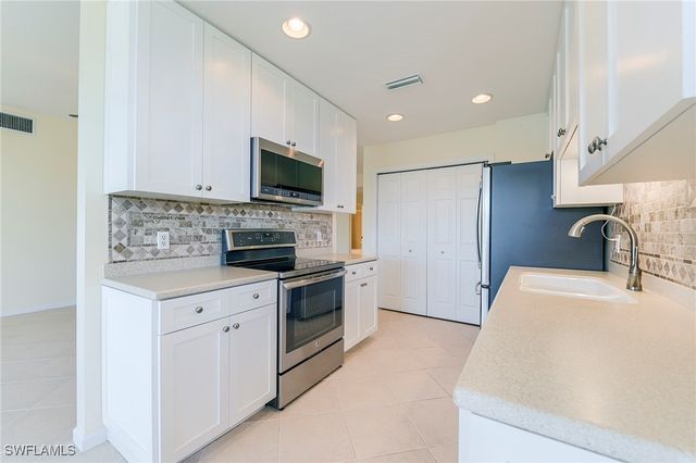 3090 Meandering WAY 101, Fort Myers, FL 33905