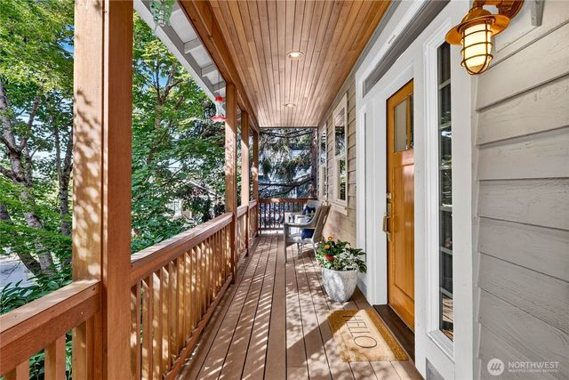 4500 SW Hemlock Way, Seattle, WA 98136