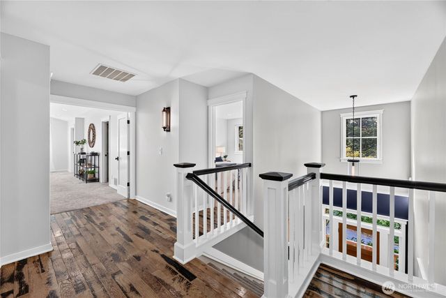 4500 SW Hemlock Way, Seattle, WA 98136