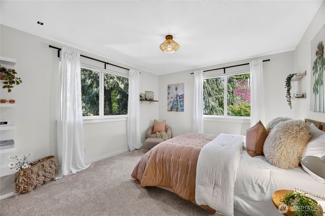 4500 SW Hemlock Way, Seattle, WA 98136