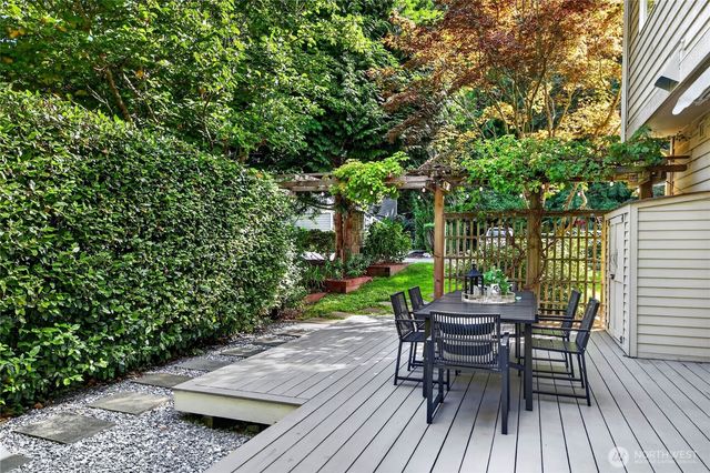4500 SW Hemlock Way, Seattle, WA 98136