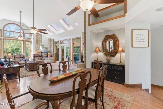 18 Woodchuck Drive, Hattiesburg, MS 39402